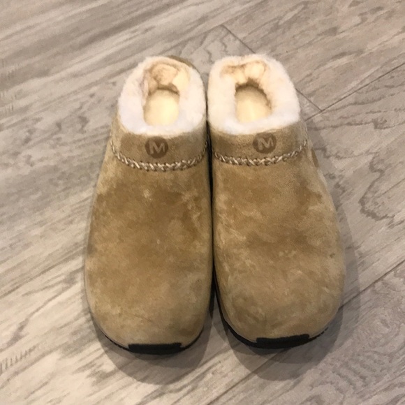 merrell fur clogs